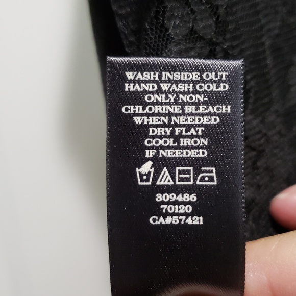 *SOLD* Ann Taylor Satin Bow Lace Tank Top XS - Picture 8 of 8